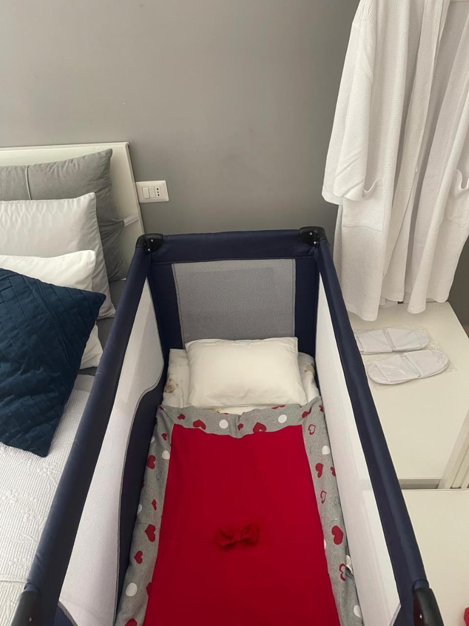 Margherita Apartment Барі Екстер'єр фото